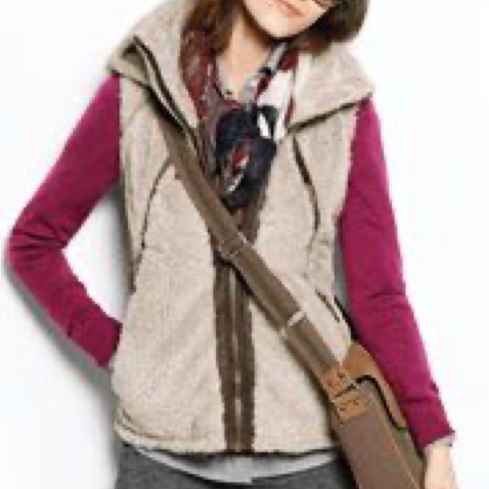 KÜHL Flight Vest Italian Fleece Stowable Hood Full Zip Cream Tan Brown Warm Cozy - Picture 2 of 16